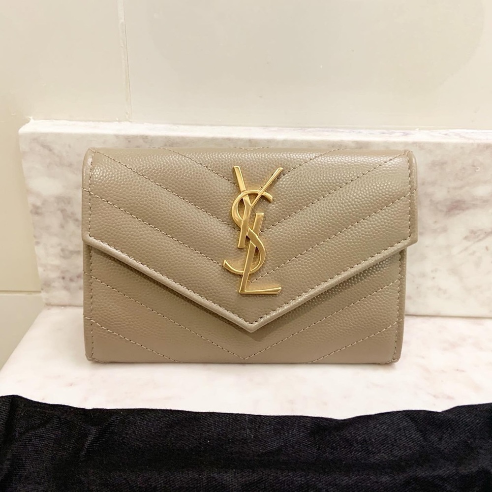 Saint Laurent Sold